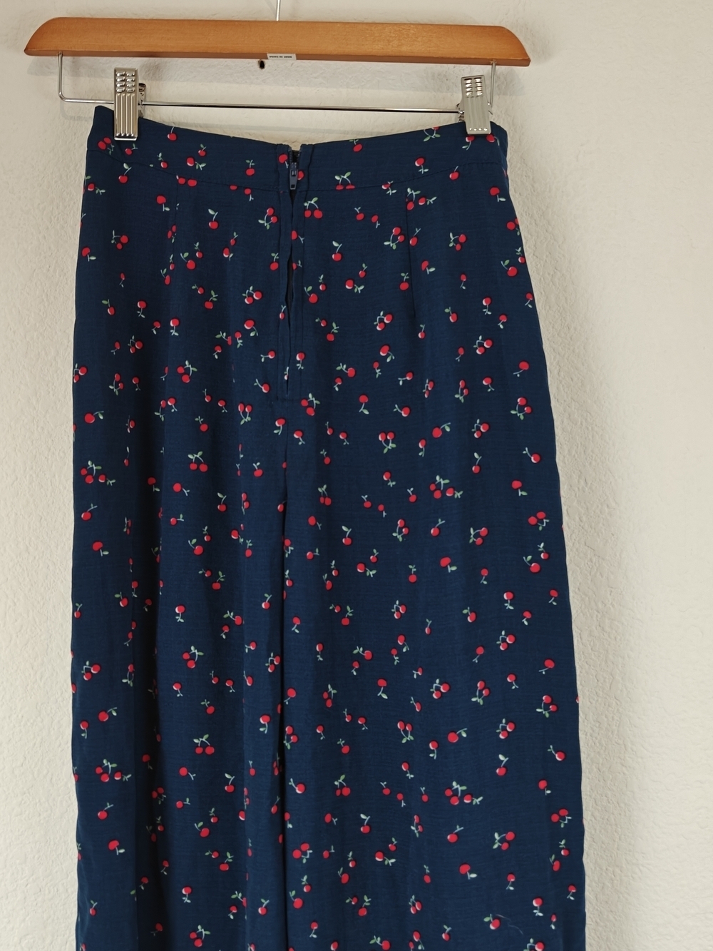 Gianni Bini Cherry Print Wide-Leg Sailor Pants ๐ Navy Retro Chic High-Waist XS - Picture 9 of 12